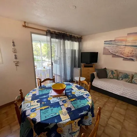 2 Pieces Avec Piscine, Proche Et Commodites - - Fr-1-225-777 Apartment