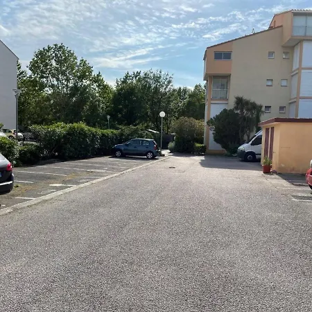 2 Pieces Avec Piscine, Proche Et Commodites - - Fr-1-225-777 Apartment *